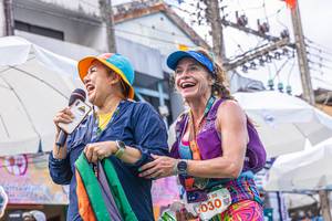 BIB: 233, 350, 030
                            <button type="button" onclick="openModal(21774319)" class="btn btn-primary btn-sm float-right btn-popup" data-toggle="modal" data-target=".modal-high-quality">
                        <i class="fas fa-shopping-cart"></i> Add to Cart
                    </button>
                                            <button type="button" onclick="isThisMe(21774319, true)" class="btn btn-success btn-sm float-right btn-popup btn-isme hidden" data-toggle="tooltip" data-placement="bottom" title="นี่คือรูปของคุณใช่ไหม คลิกที่นี่เพื่อเอาเข้าอัลบั้ม">
                        <i class="fas fa-plus"></i> Add to album
                    </button>
                    <button type="button" onclick="isThisMe(21774319, false)" class="btn btn-warning btn-sm float-right btn-popup btn-isnotme hidden">
                        <i class="fas fa-ban"></i> Remove from album
                    </button>